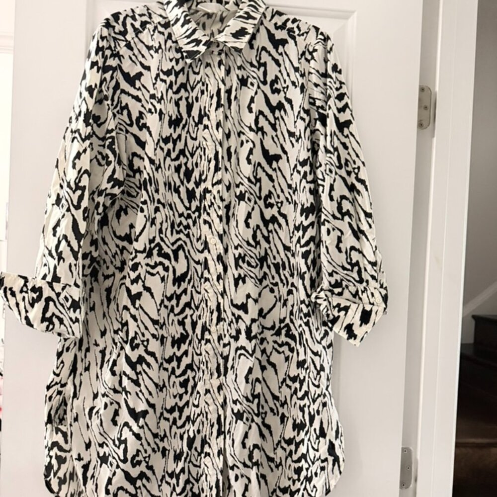 D67: H&M Shirt Dress (MEDIUM)